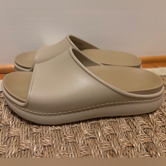 Dansko Shoes - Dansko Beige Slide Sandals
